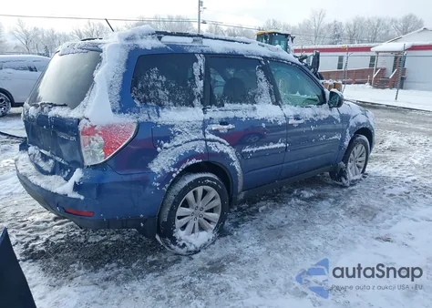 2012 Subaru Forester 2.5X Premium из США, поврежденный, VIN JF2SHBDC7CH454304